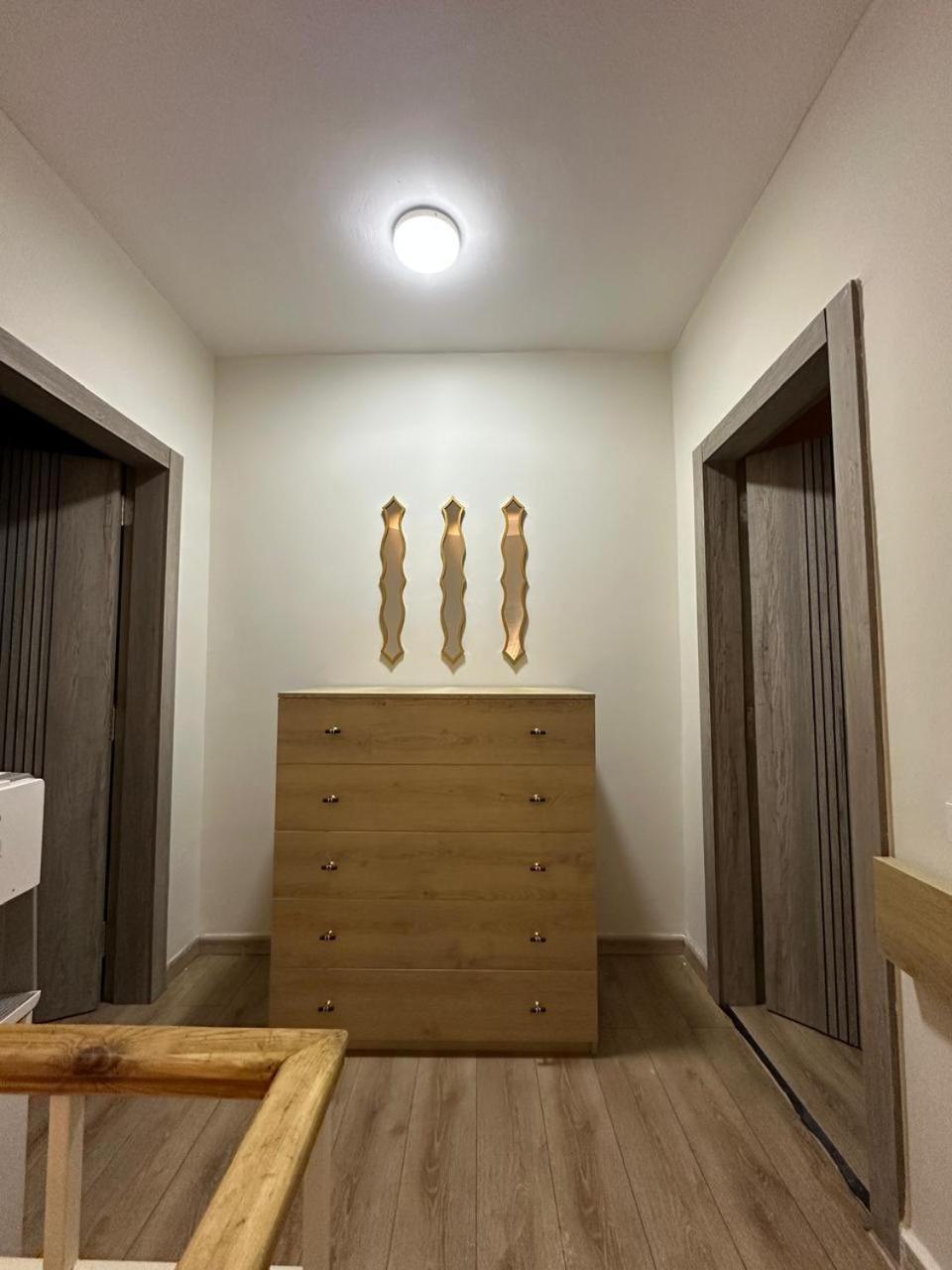 Luxury Duplex, Front Indoor Jacuzzi, Sheikh Daire