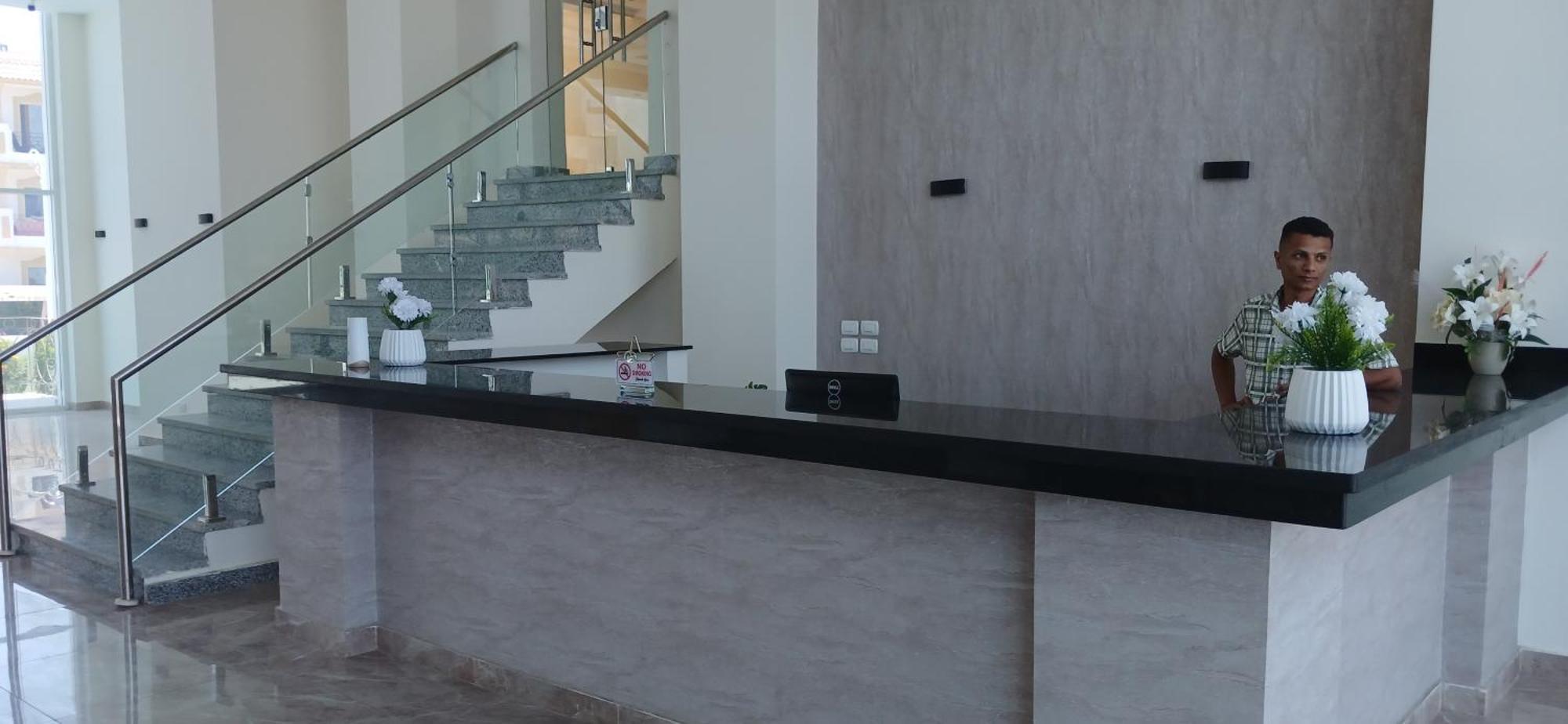 Hills Sea View Apartment