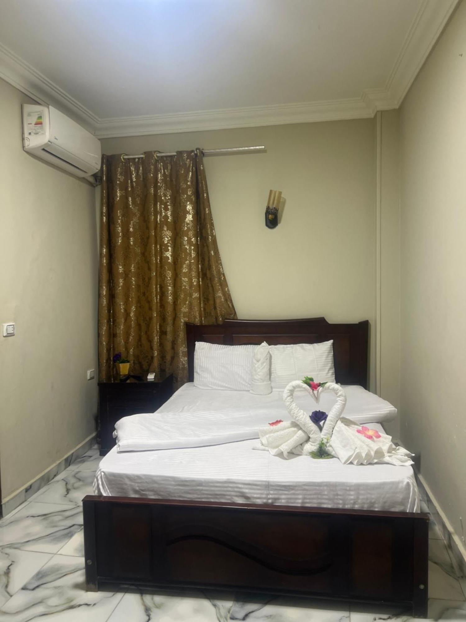 Hotel Sphinx And Pyramids Cairo
