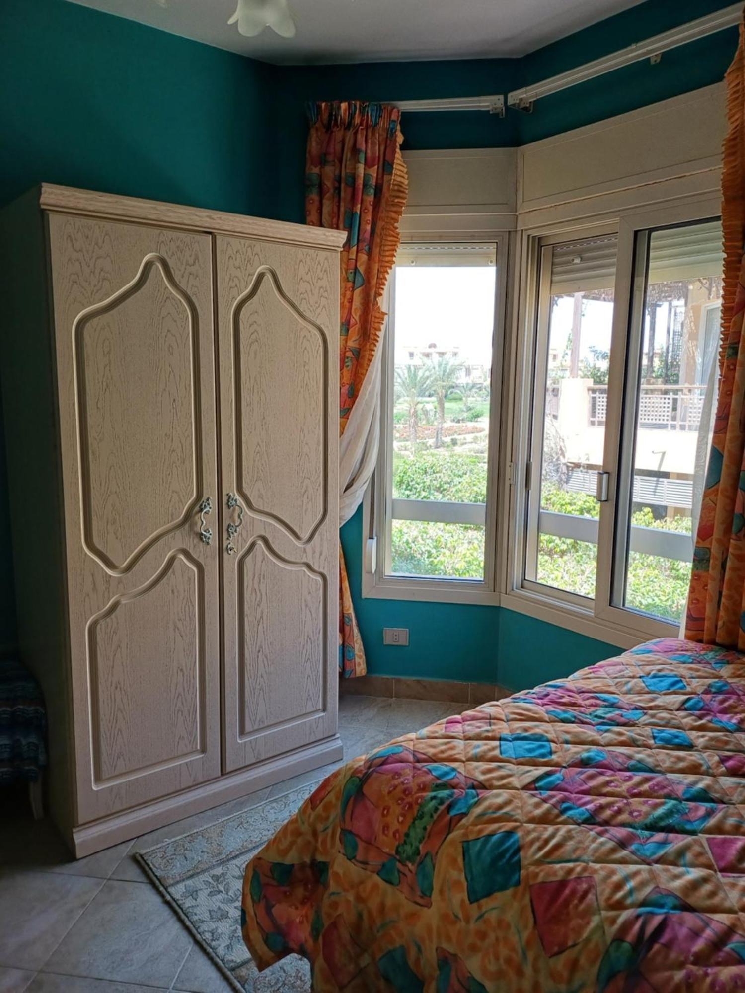 3 Bedroom Sunset Haven By The Sea Apartment