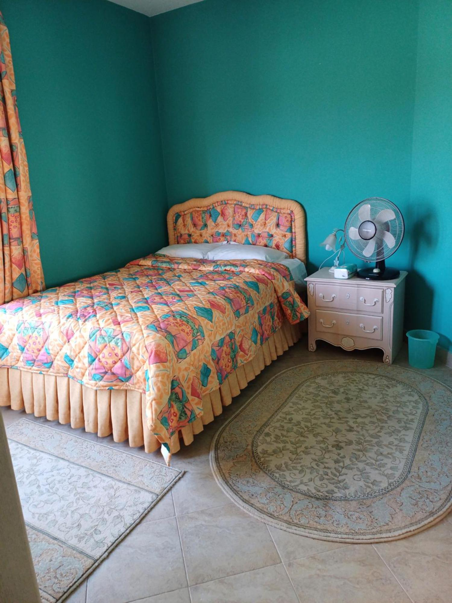 3 Bedroom Sunset Haven By The Sea Apartment *