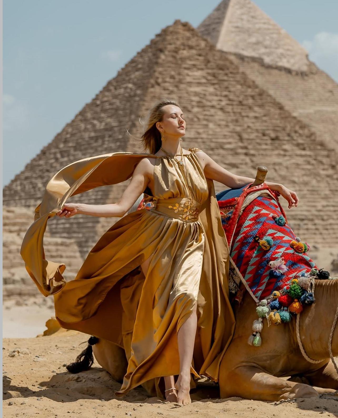 Sphinx And Pyramids 4*