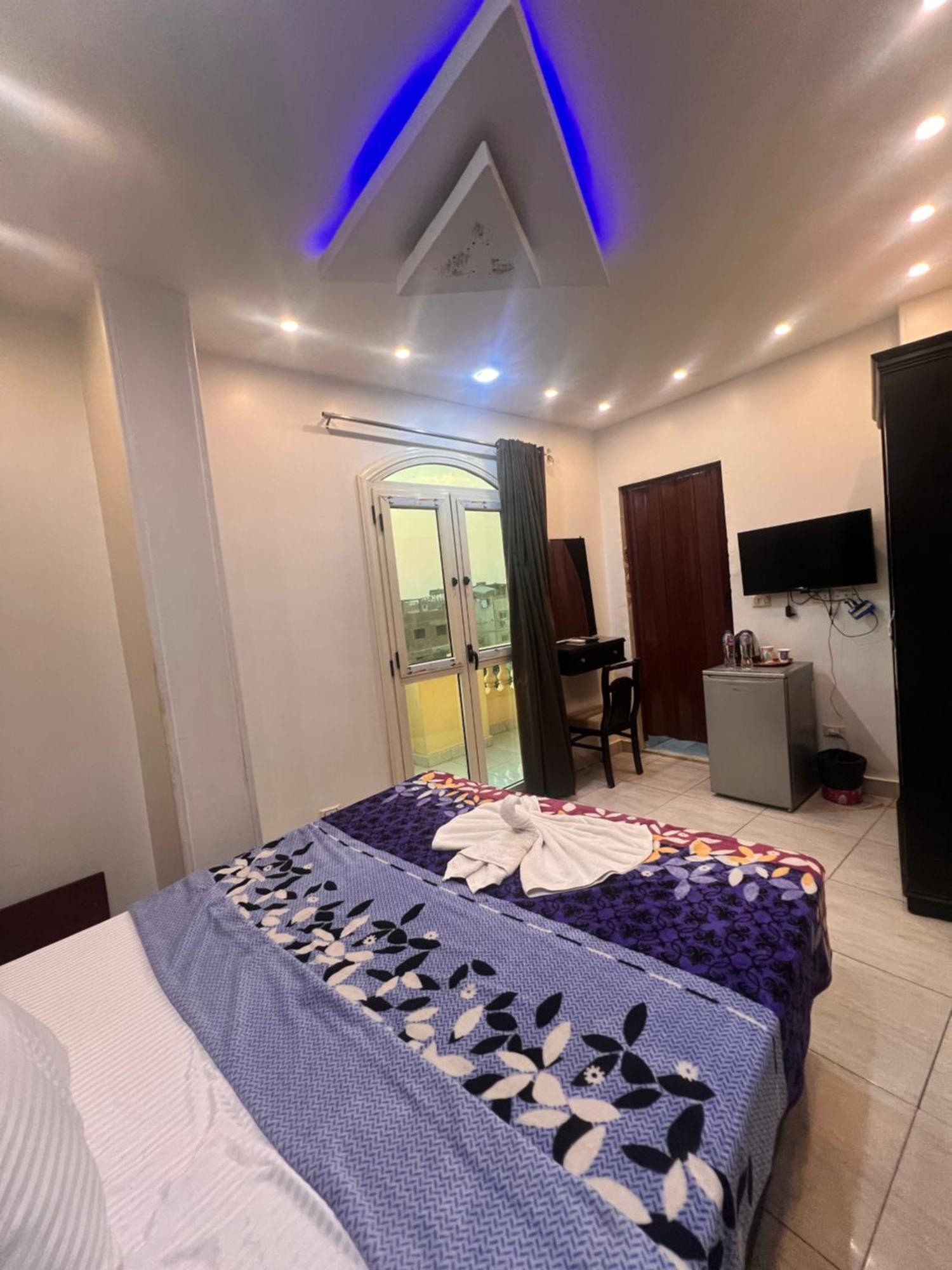 Hotel Sphinx And Pyramids 4*