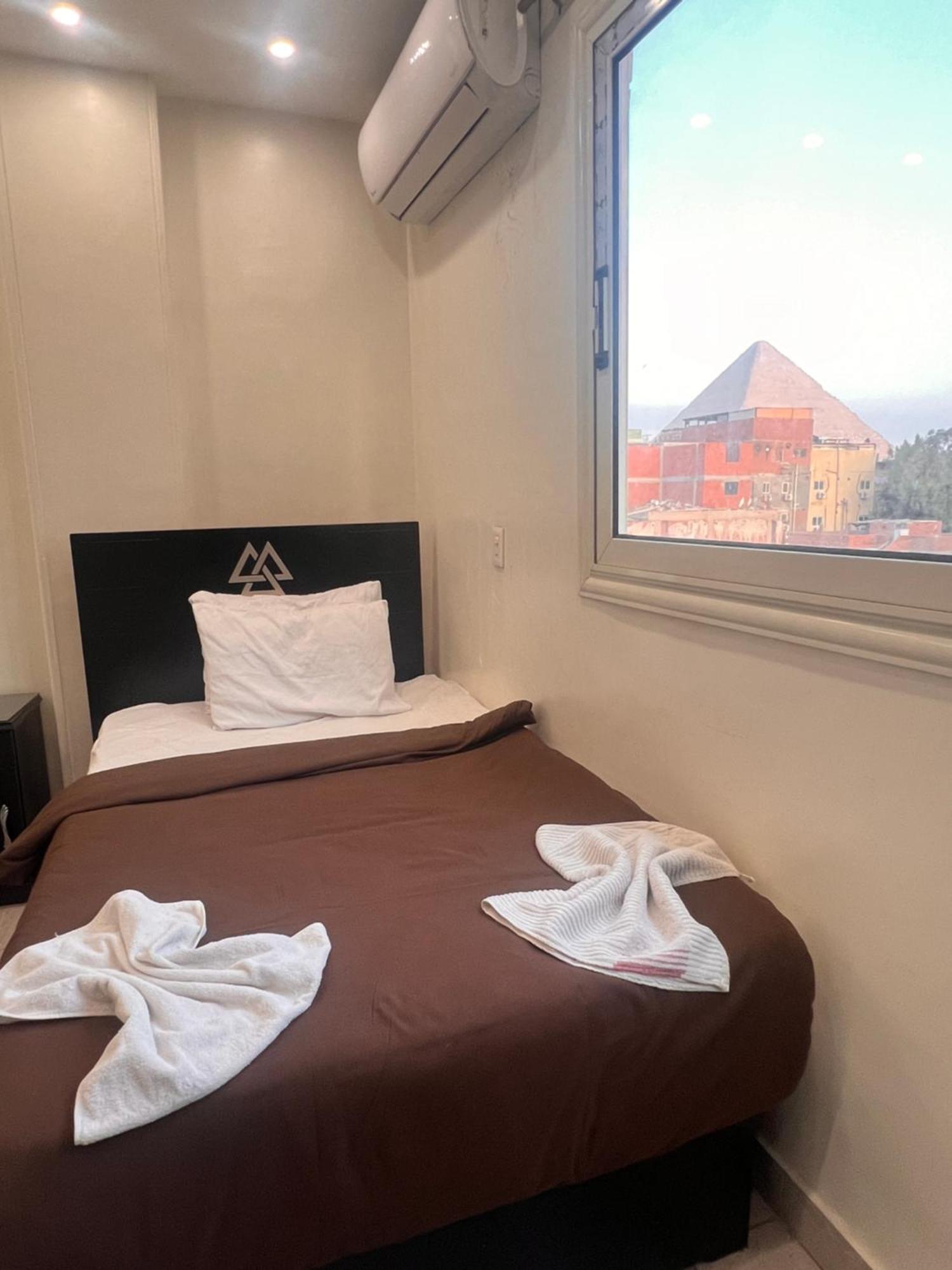 Sphinx And Pyramids Hotel Cairo