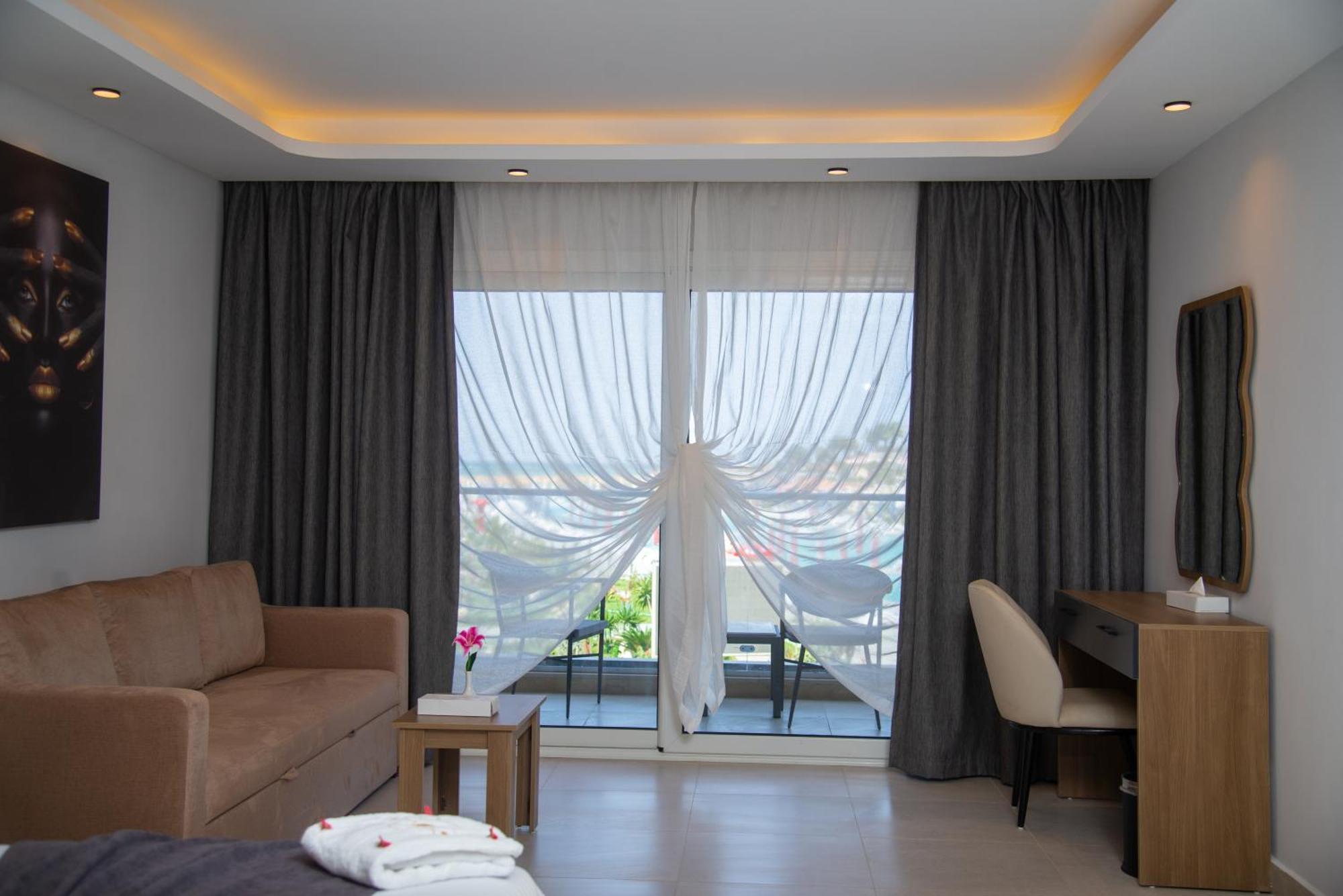 Rewaya Majestic Hotel