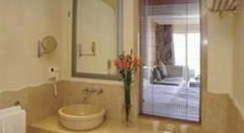 Tiran 5*