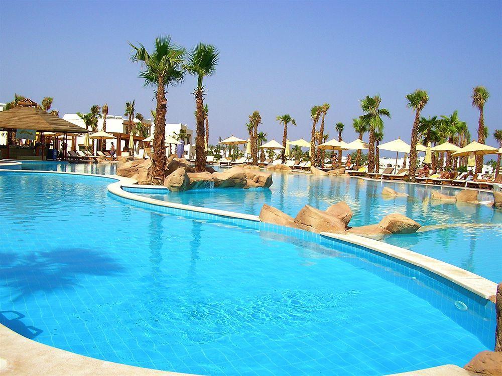 Resort Amphoras Aqua