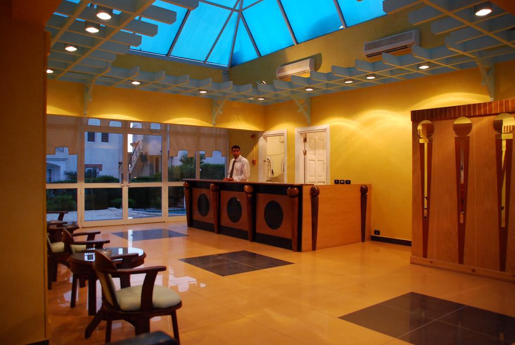 Logaina Aparthotel 3*