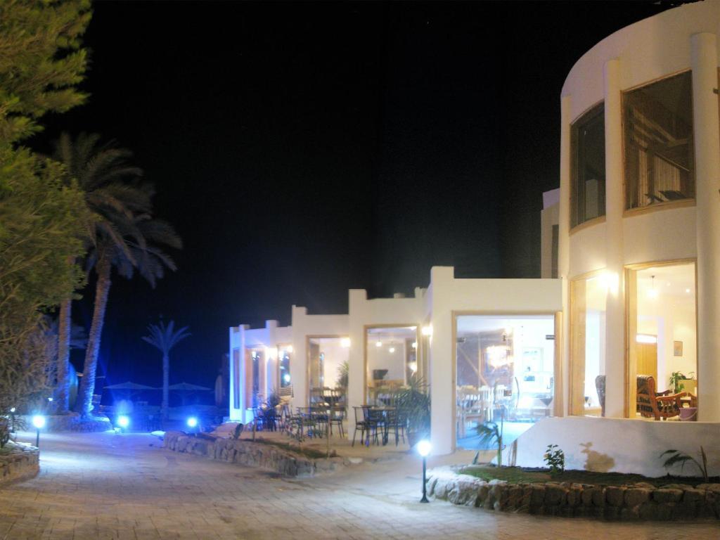 Red Sea Relax 3*