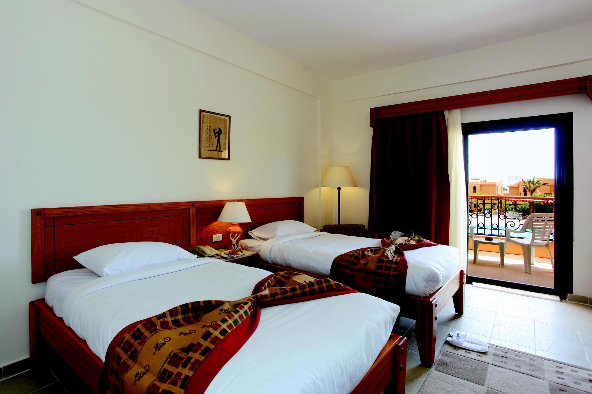 Resort Three Corners Fayrouz Plaza