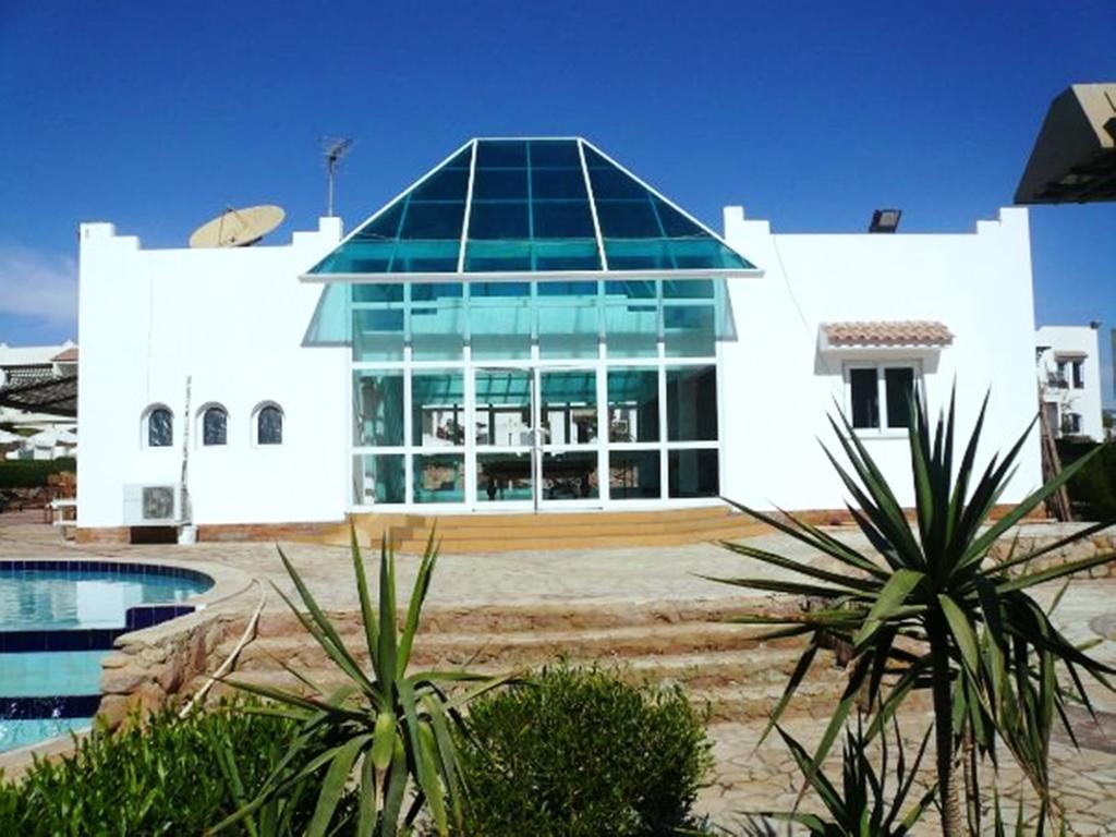 Aparthotel Logaina 3*