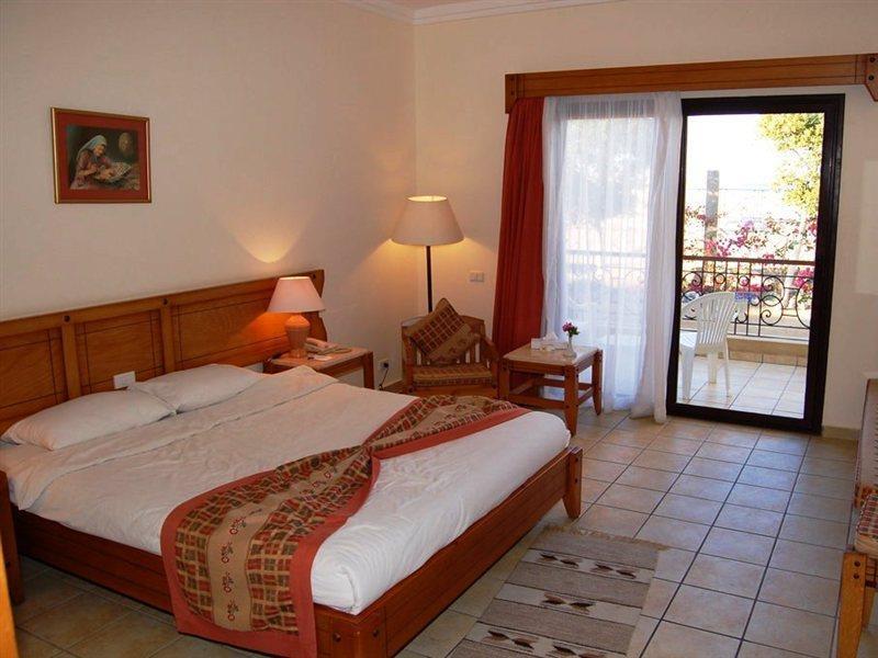 Three Corners Fayrouz Plaza 5*
