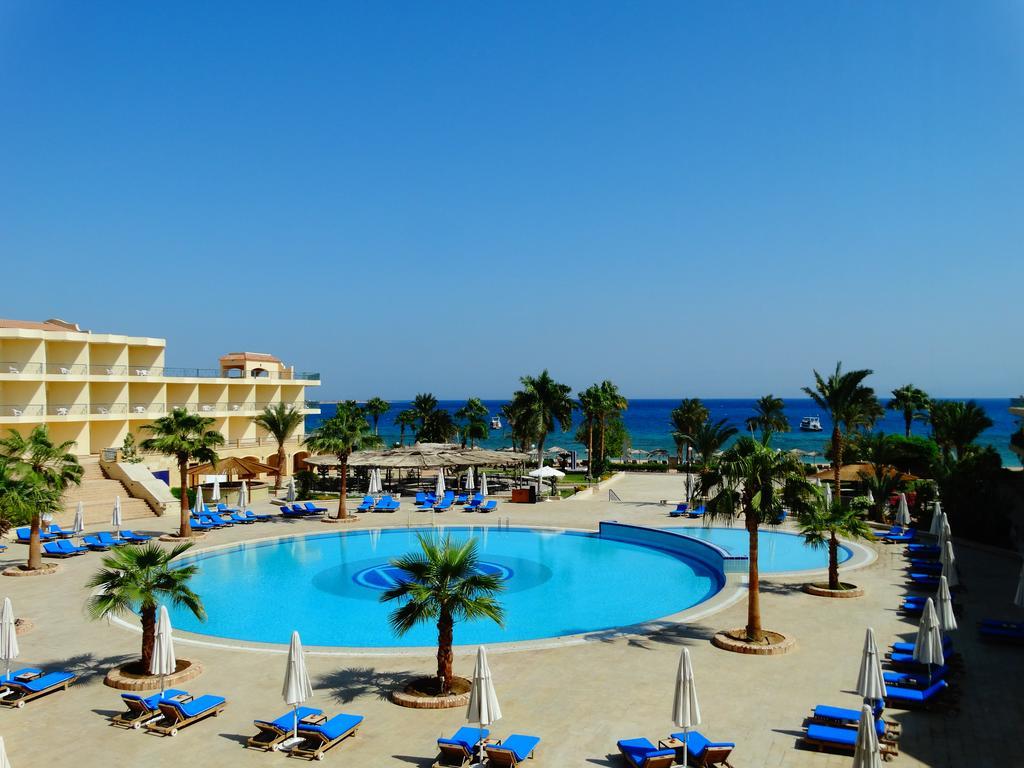 Resort La Playa 5*