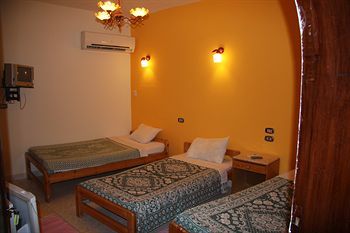 Plaza Resort 3*