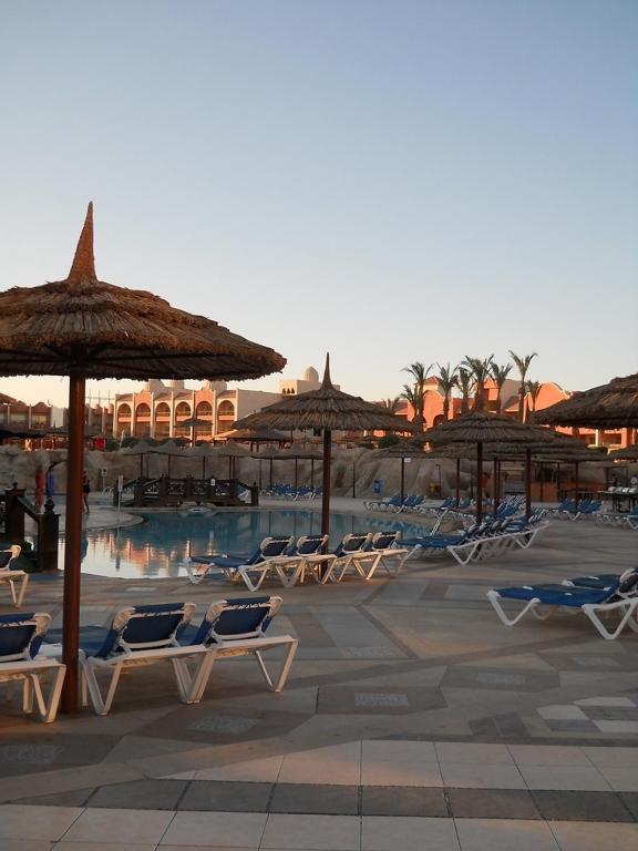 Tirana Aqua Park 4*