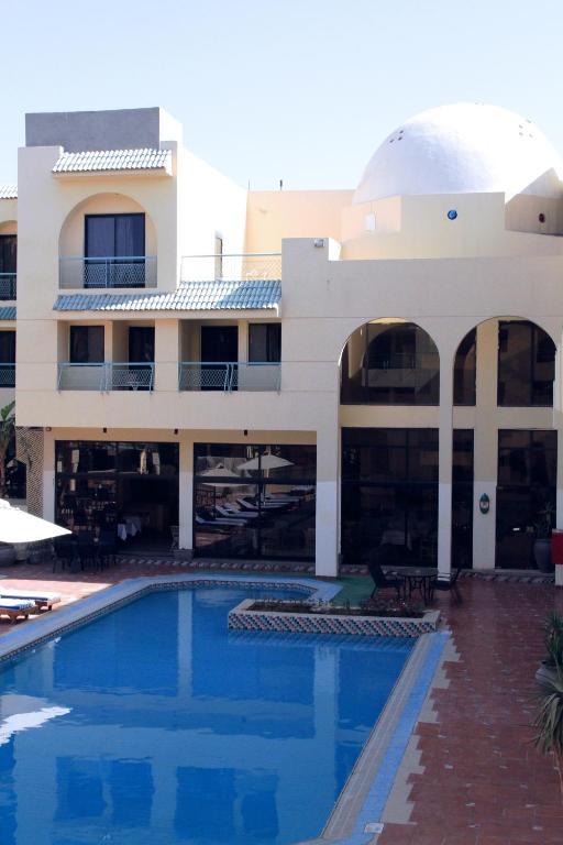Resort Jewels La Perla 3*