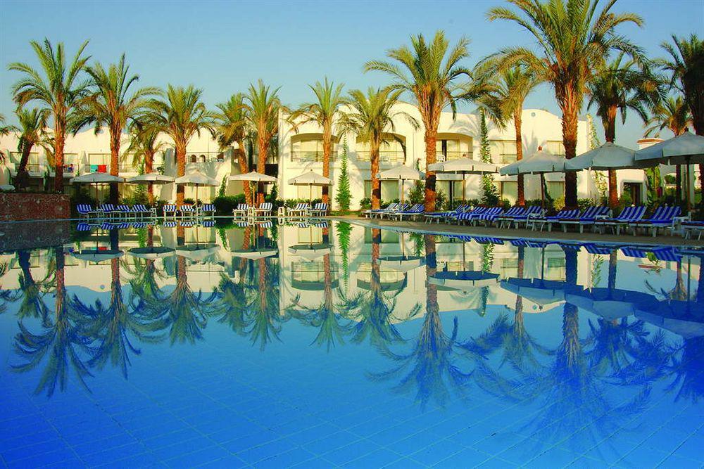 Luna Resort