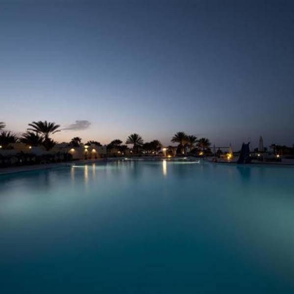 Hotel Coral Beach 4*