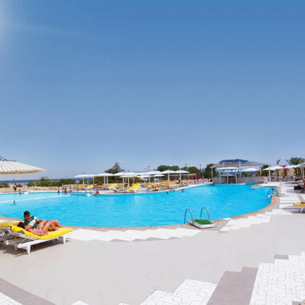 Hotel Coral Beach 4*