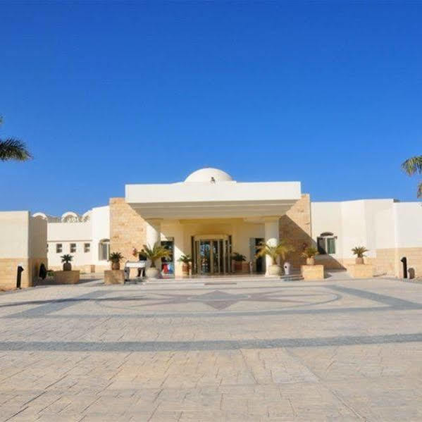 Hotel Coral Beach 4*