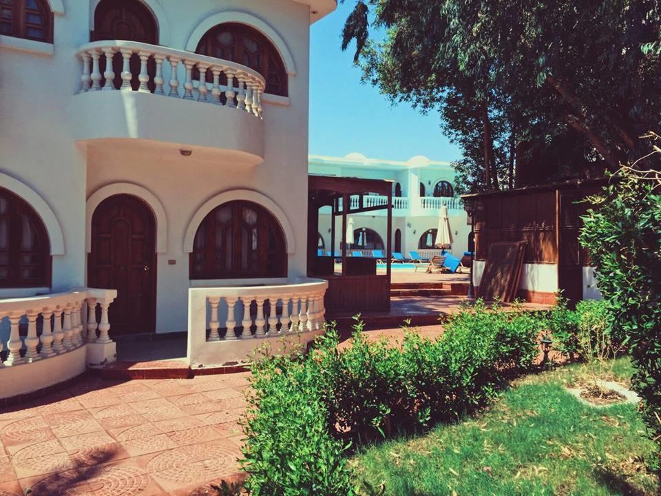 Hotel Christina Beach Palace