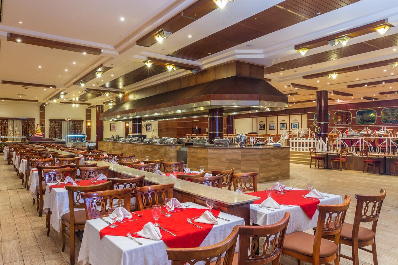 Red Sea Taj Mahal And Aqua Park Resort 5*