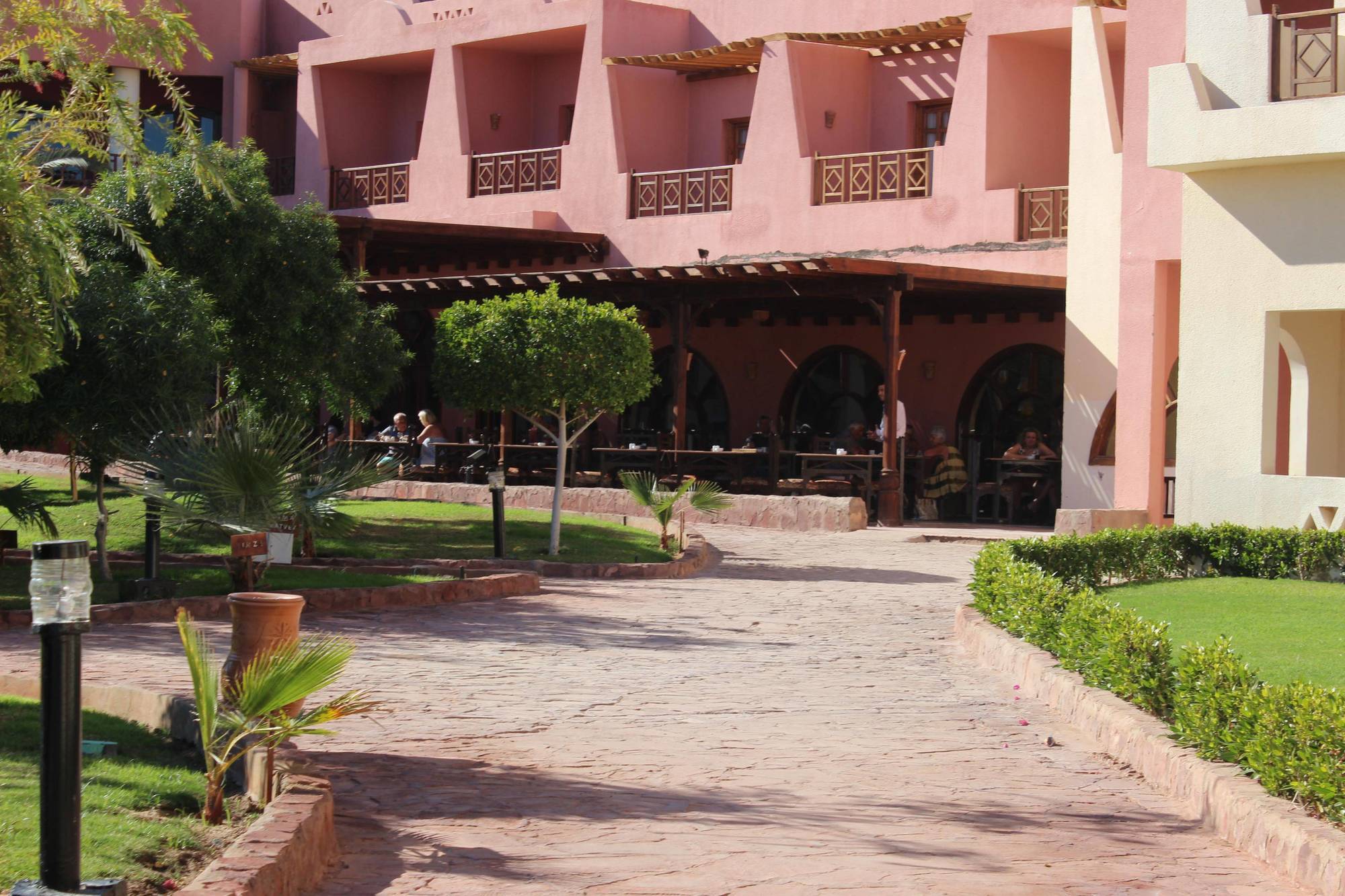 Tropitel Oasis Resort Dahab