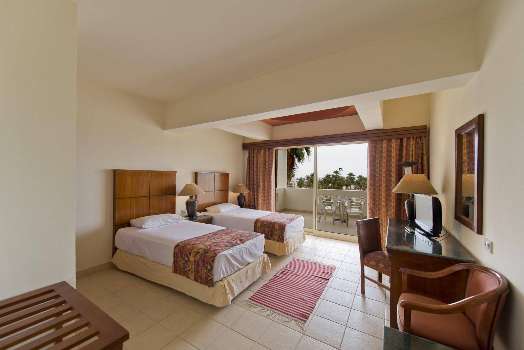 Amphoras Aqua Resort 4*