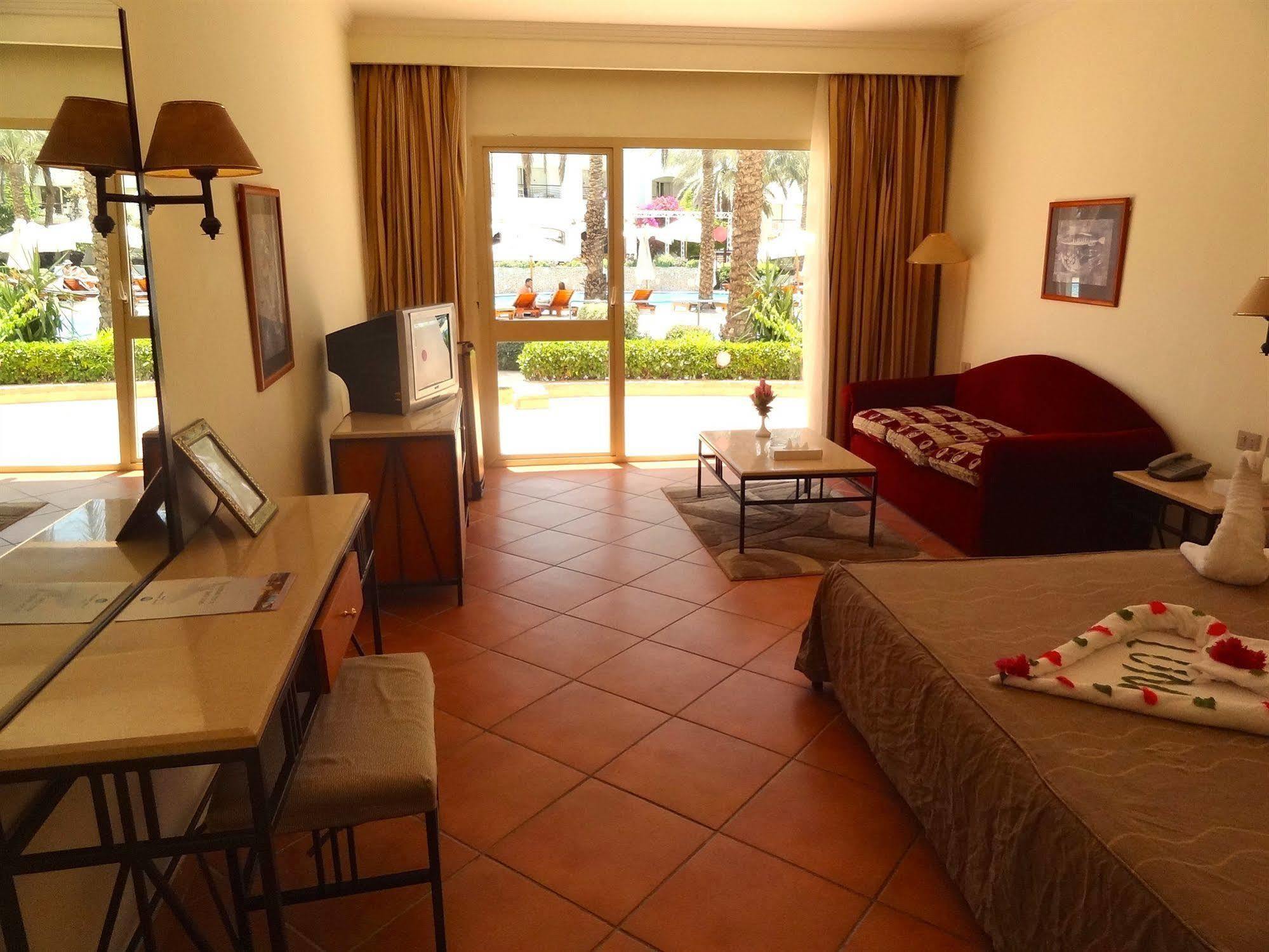 Luna Resort 3*