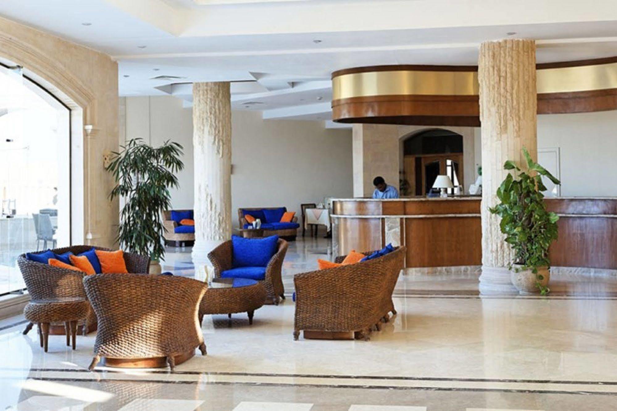 Three Corners Fayrouz Plaza 5*