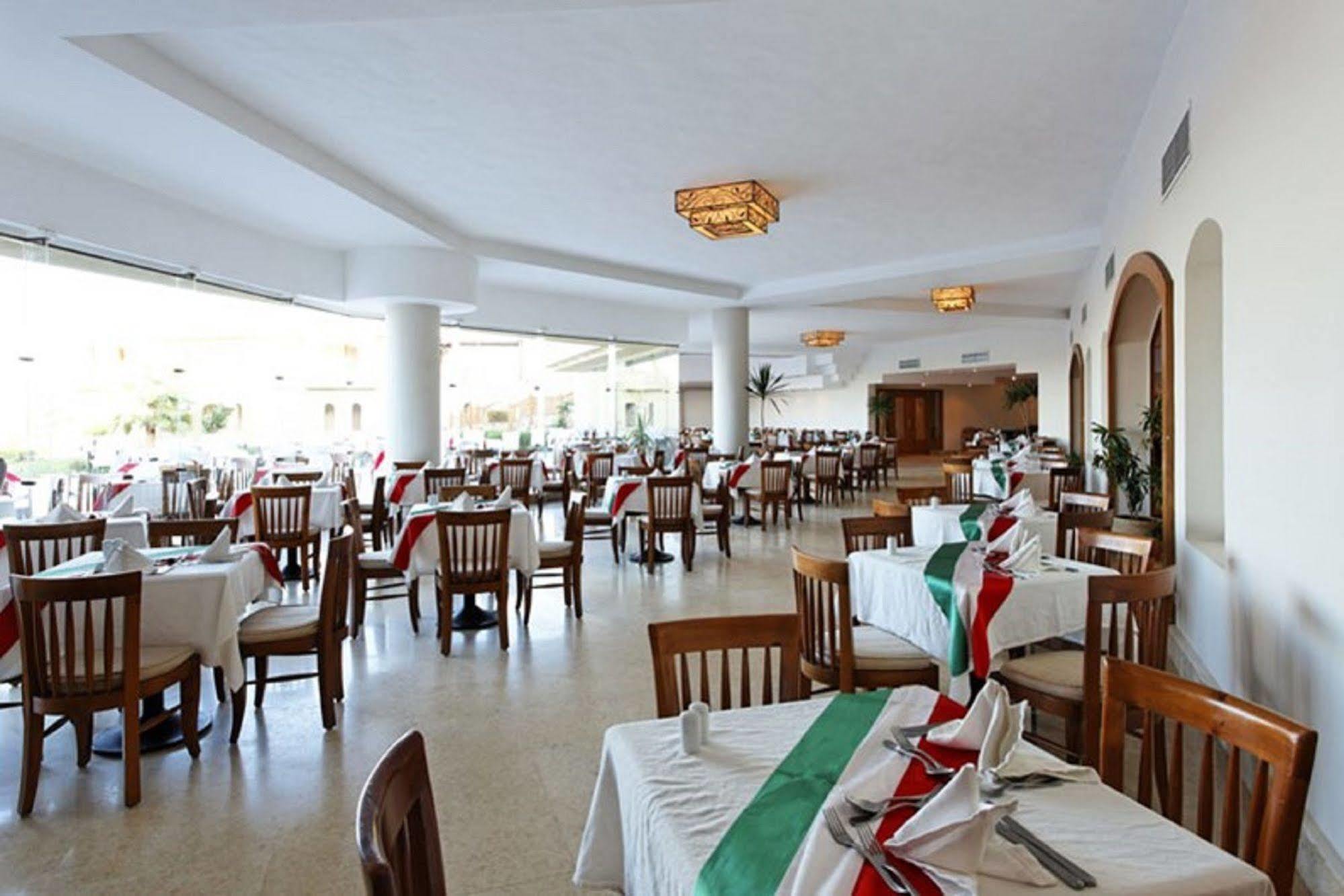 Three Corners Fayrouz Plaza Resort