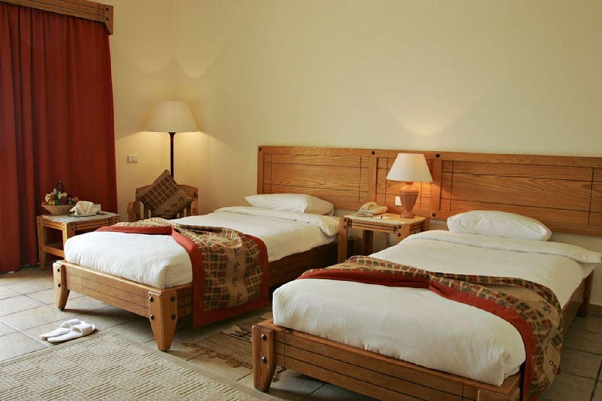 Three Corners Fayrouz Plaza 5*