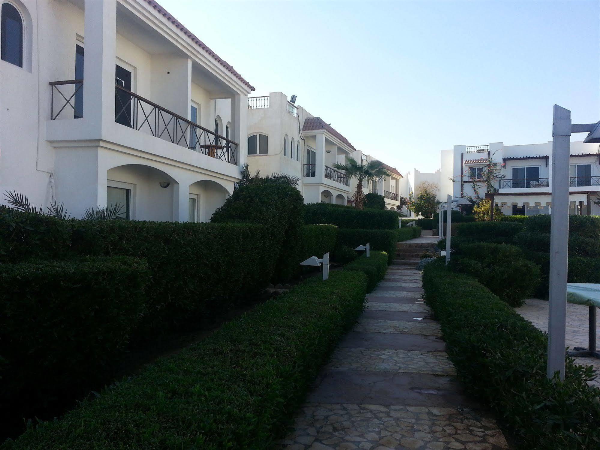Aparthotel Logaina 3*