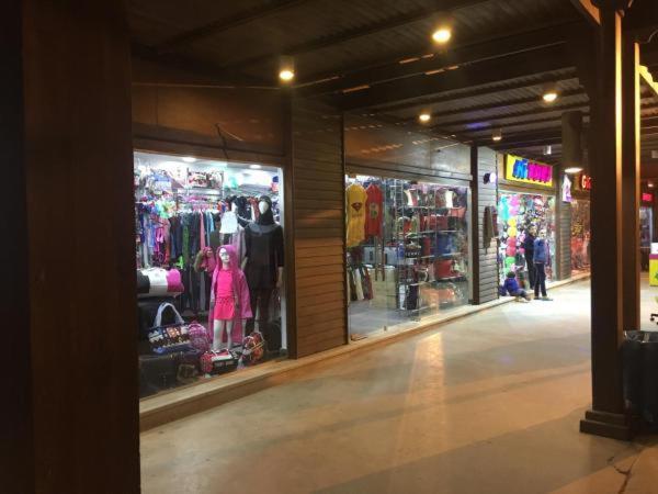 شاليهات عائلية صف اول علي البحر مباشرة بورتو ساوث - العين السخنة