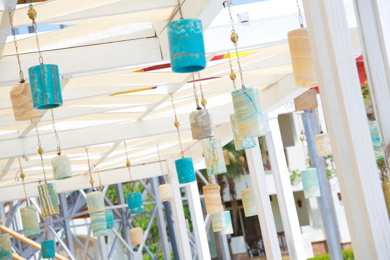 Amphoras Aqua Resort