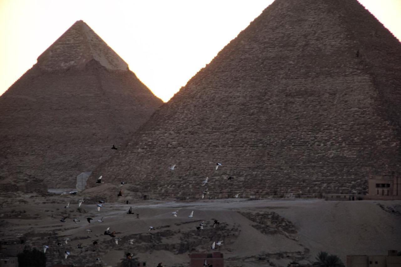 Hotel Pyramids Tower
