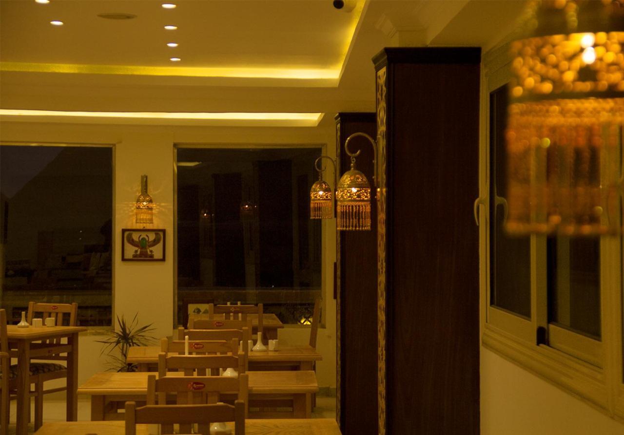 Pyramids Tower Hotel