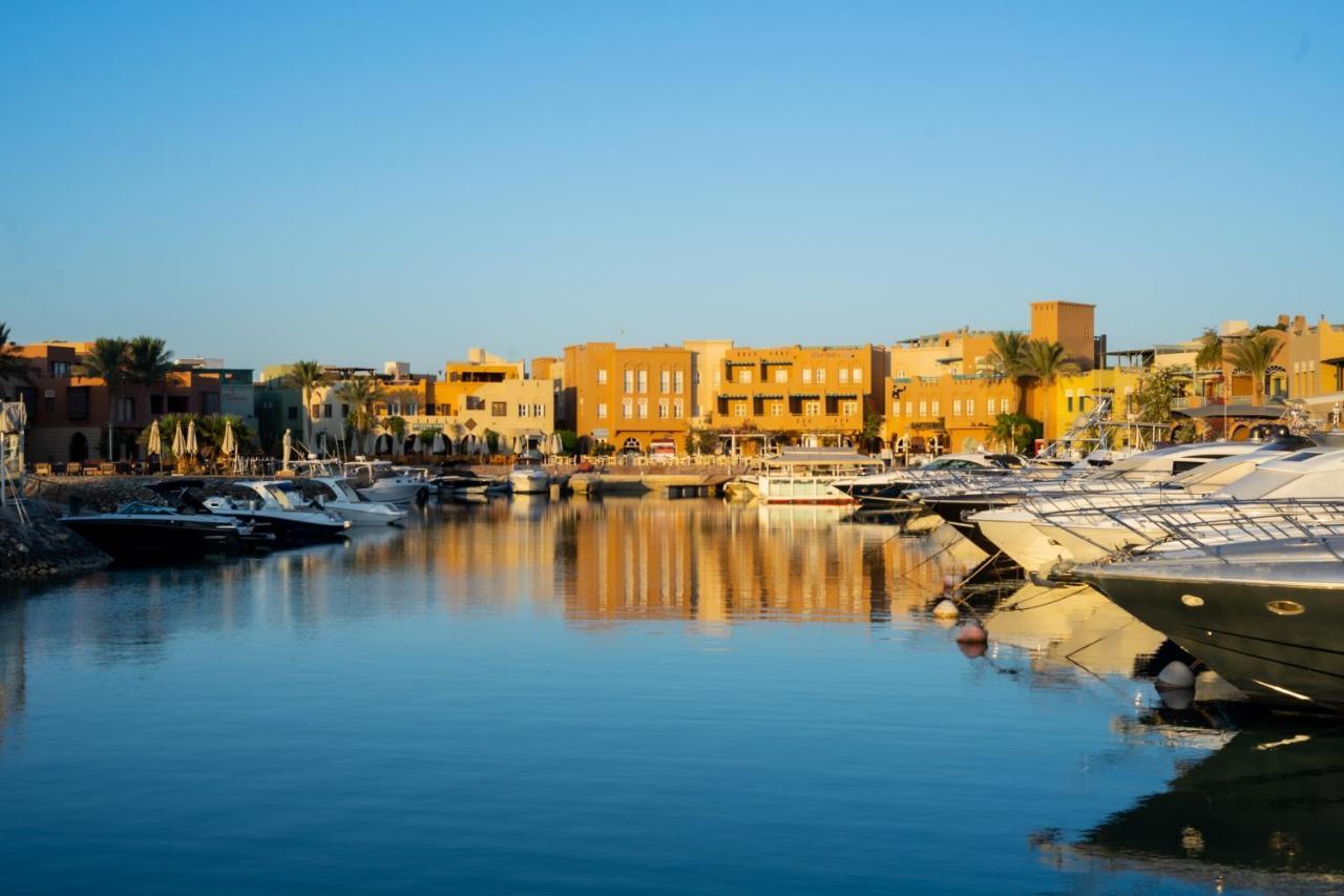 Captain's Hurgada